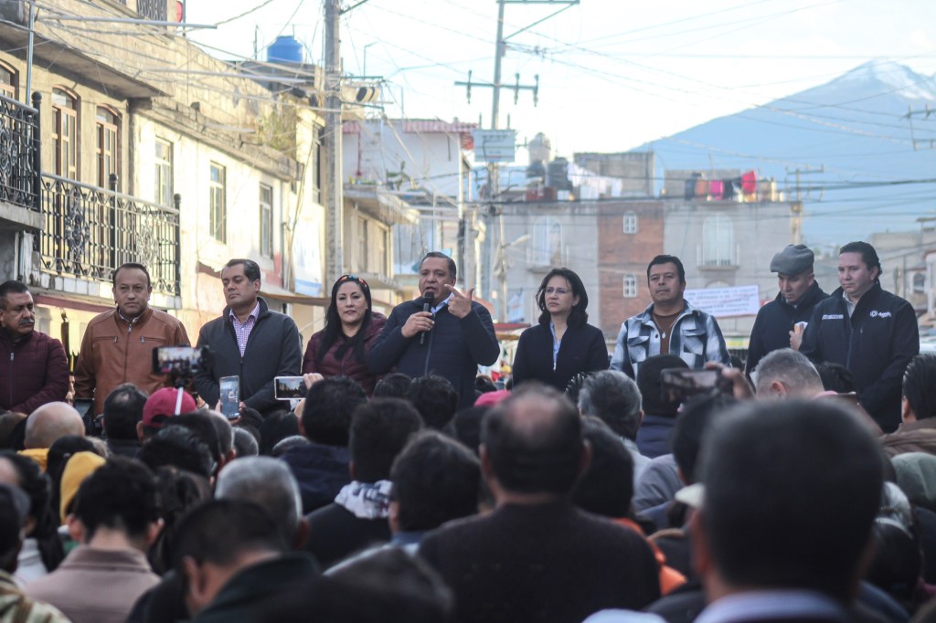 Concluyen rehabilitación de la calle El Nevado en la delegación Cacalomacán